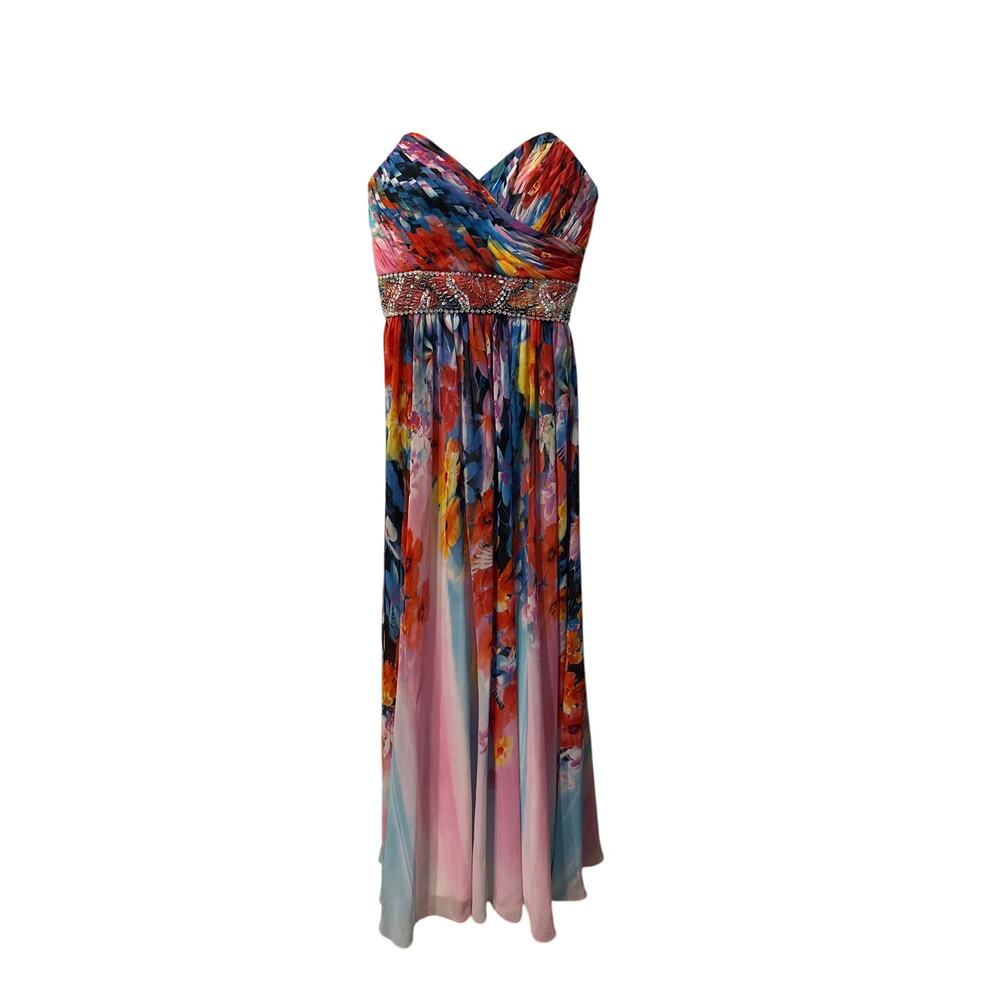 ⭐️ Women’s Betsy & Adam Full Length strapless Beaded Dress. Size 6